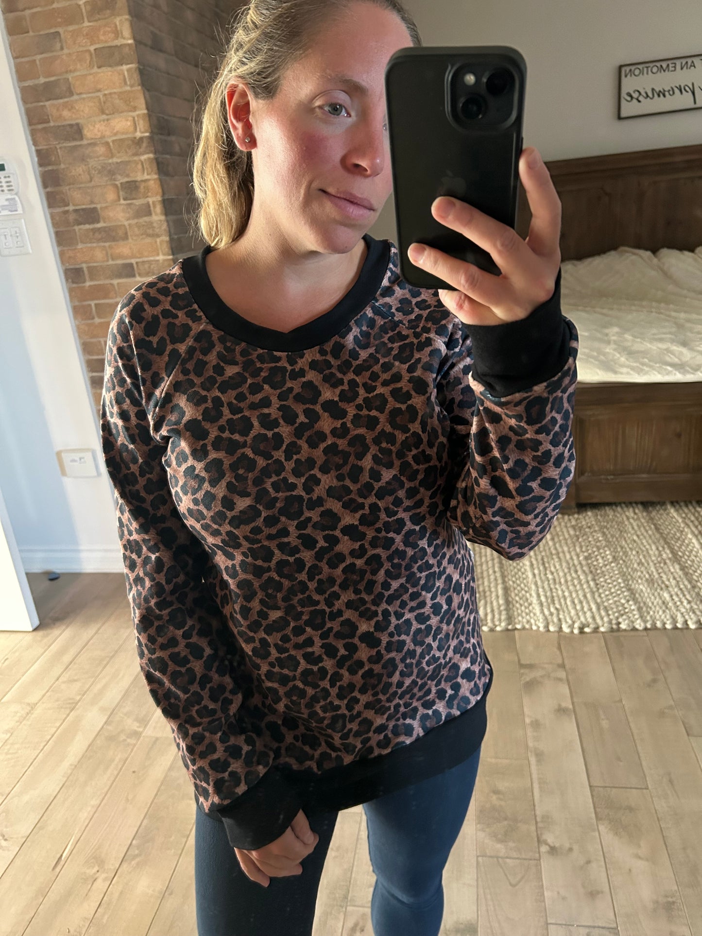 chandail velour léopard