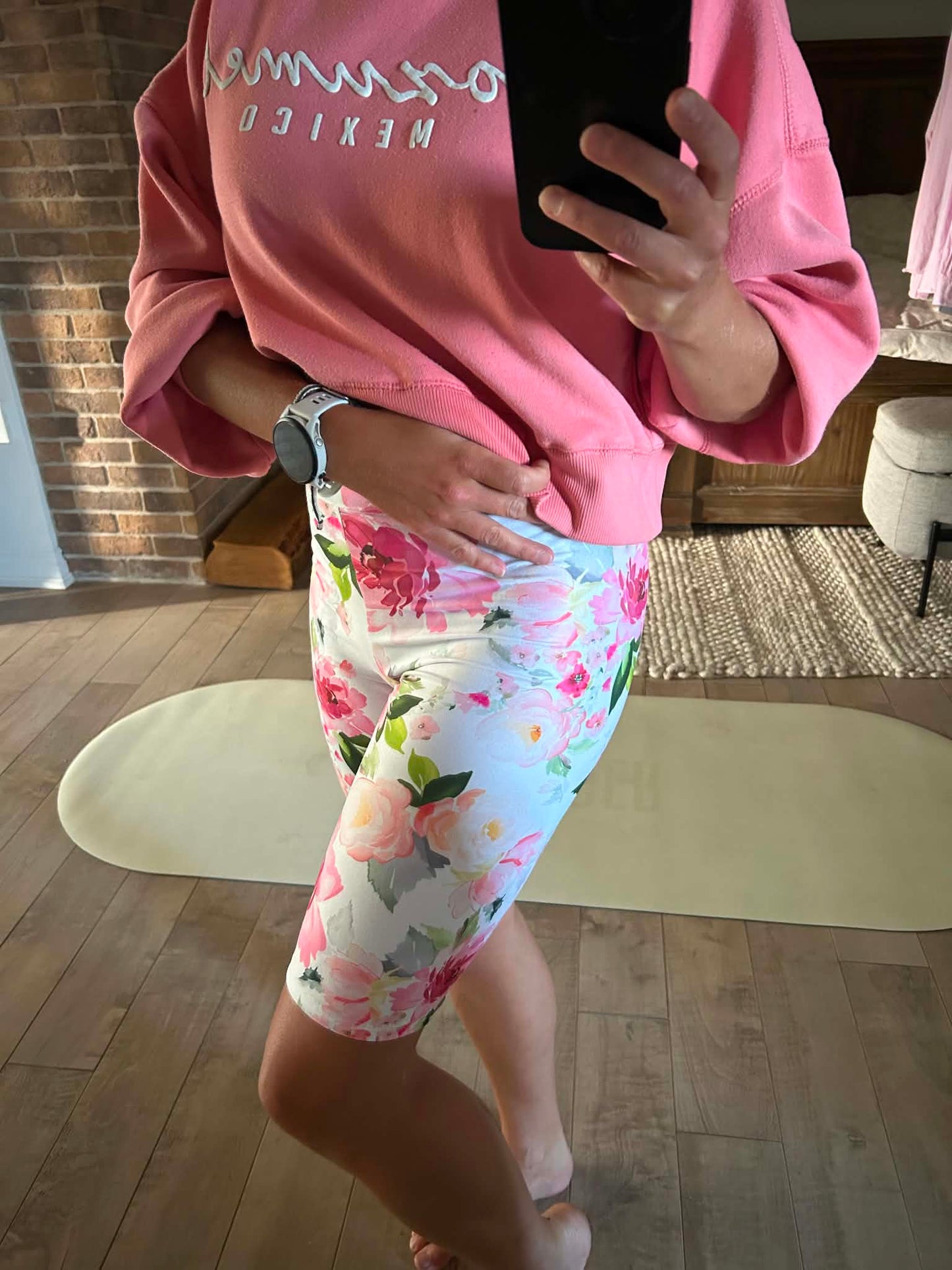 Biker short fleuri rose