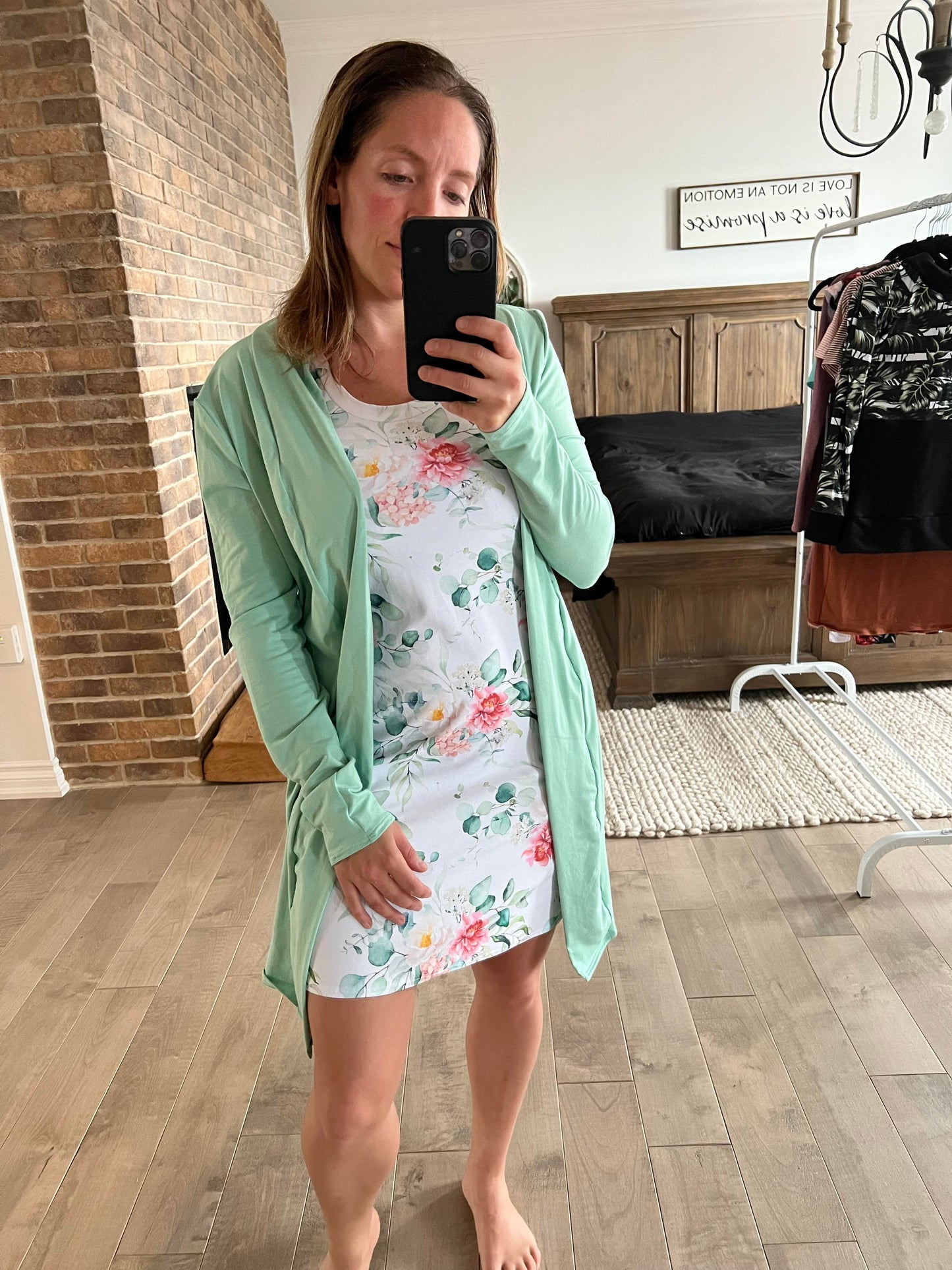camisole robe nouveau fleuri fond blanc - Maman louve création