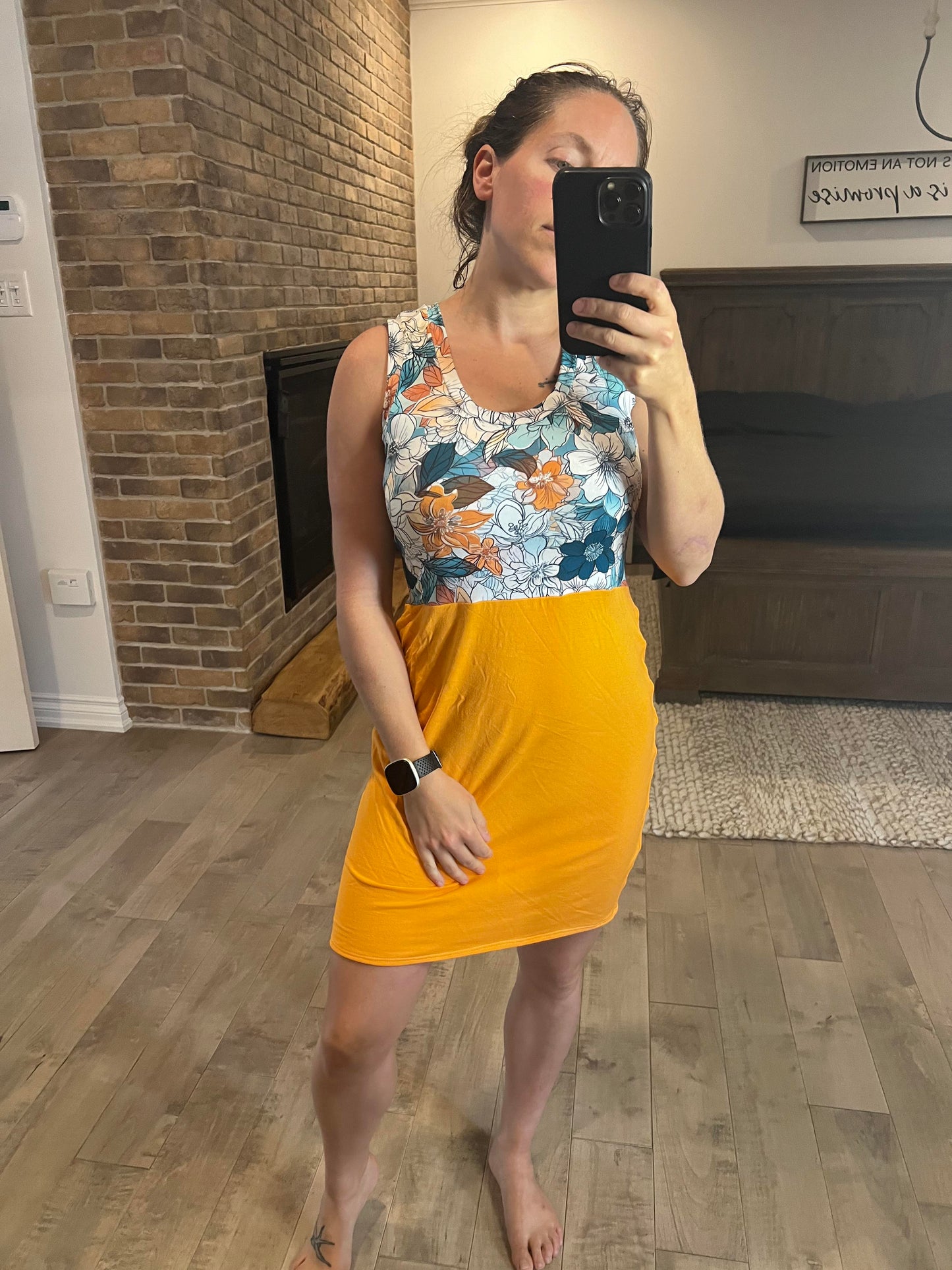 camisole longueur robe jaune flash et nouveau fleurs bleu - Maman louve création