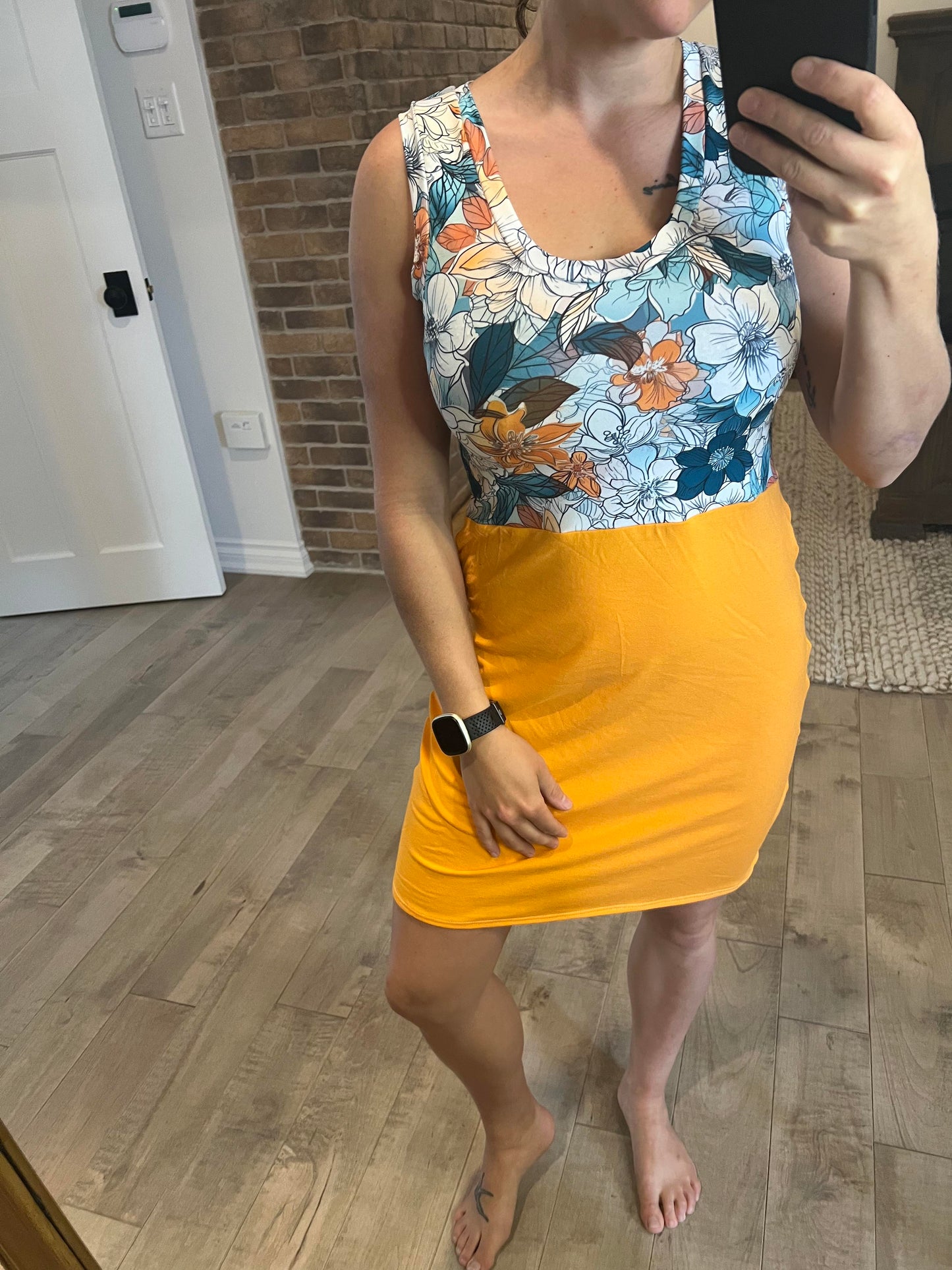 camisole longueur robe jaune flash et nouveau fleurs bleu - Maman louve création