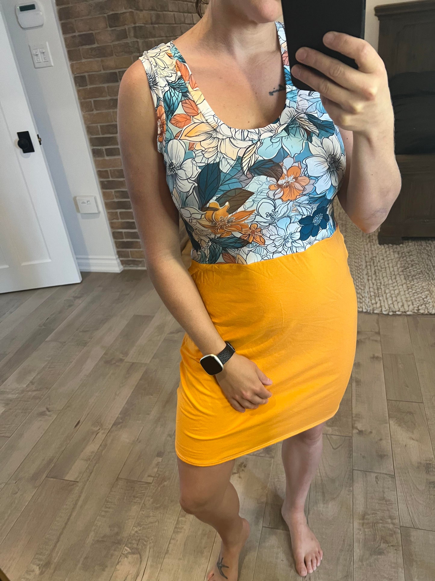 camisole longueur robe jaune flash et nouveau fleurs bleu - Maman louve création