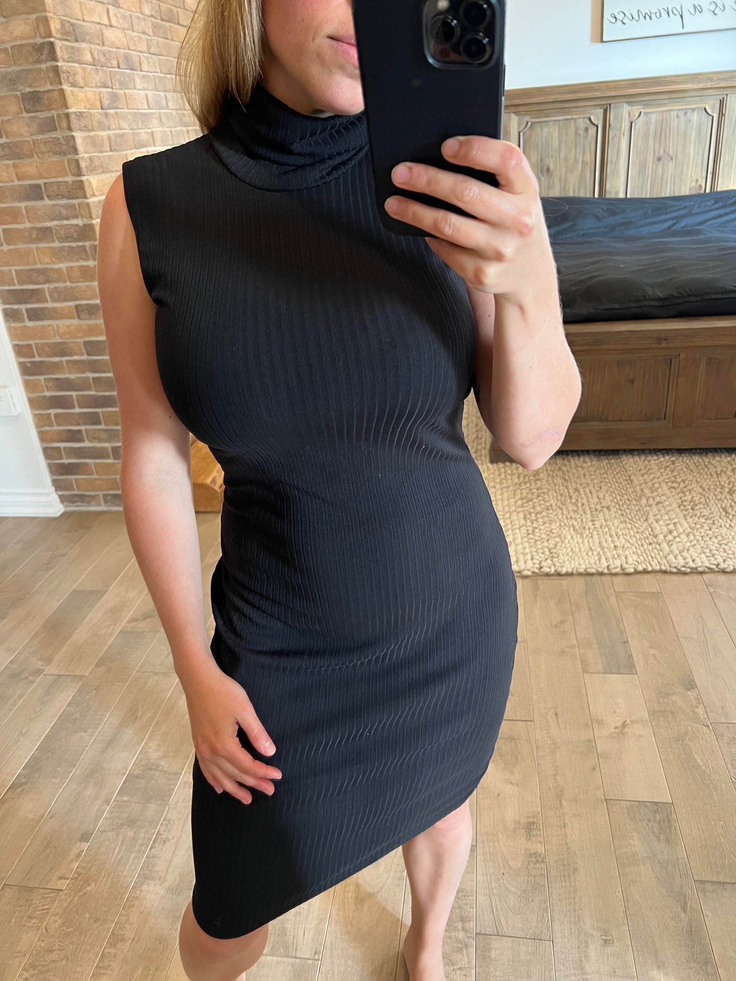 Robe sexy rib noir col roulé