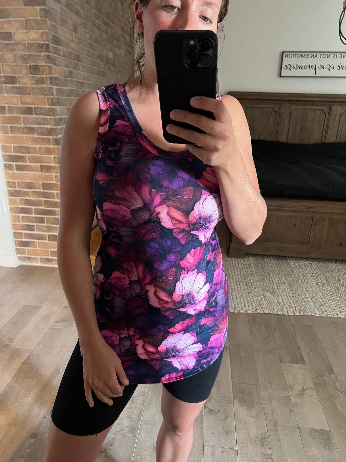 camisole chandail fleuri folie mauve