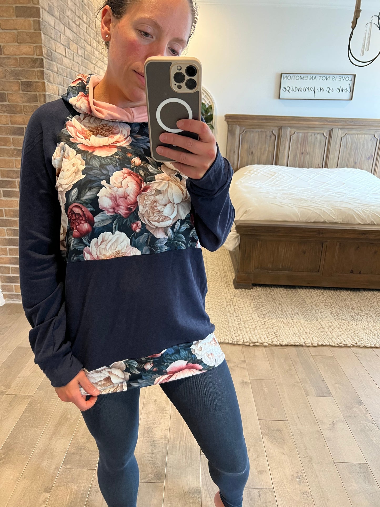 hoodie scuba marine et fleuri chandail