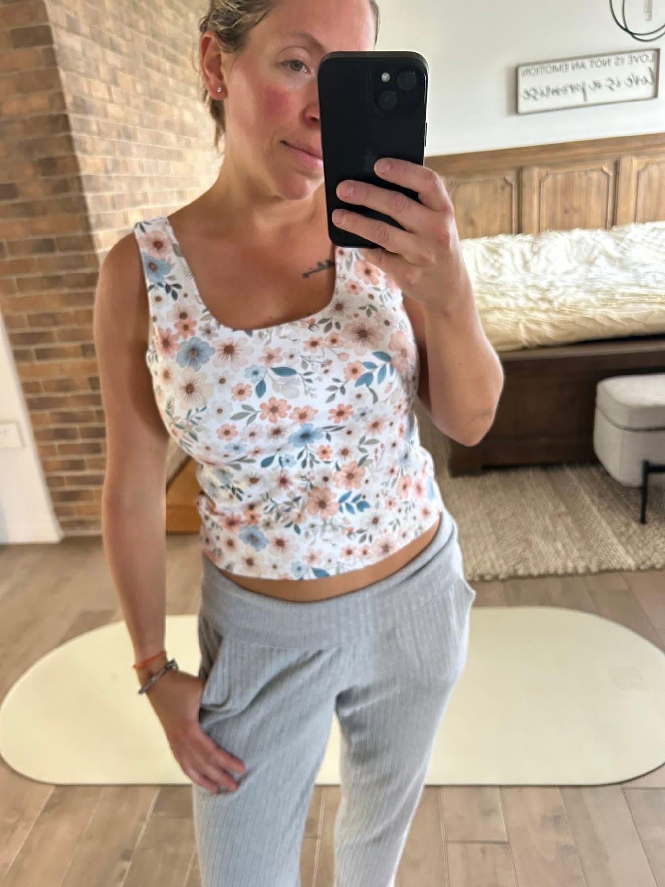 Camisole crop motif au choix