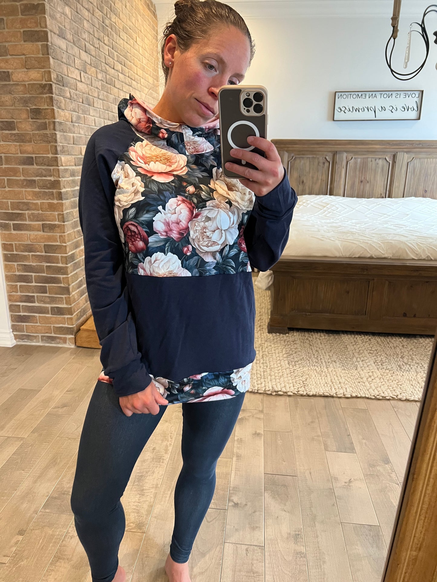 hoodie scuba marine et fleuri chandail