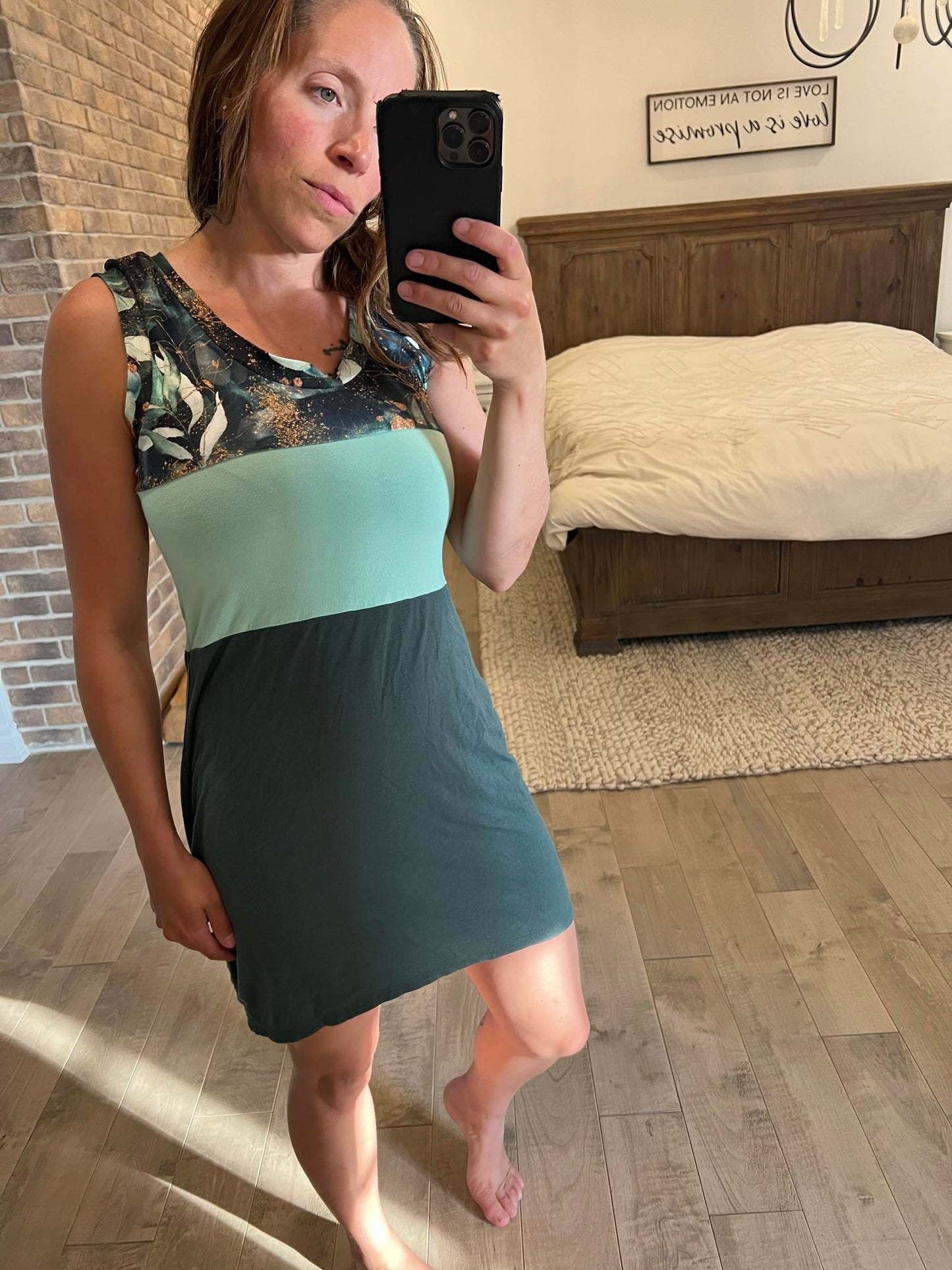 camisole robe  feuillage et couleurs
