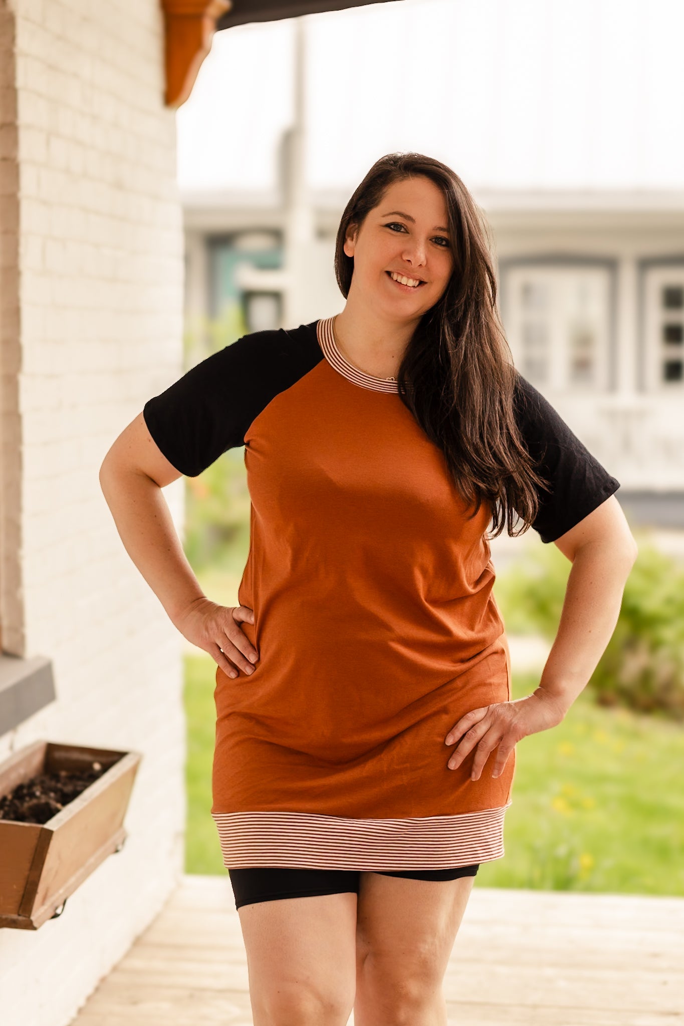 Robe Confo T shirt rouille et manche noir