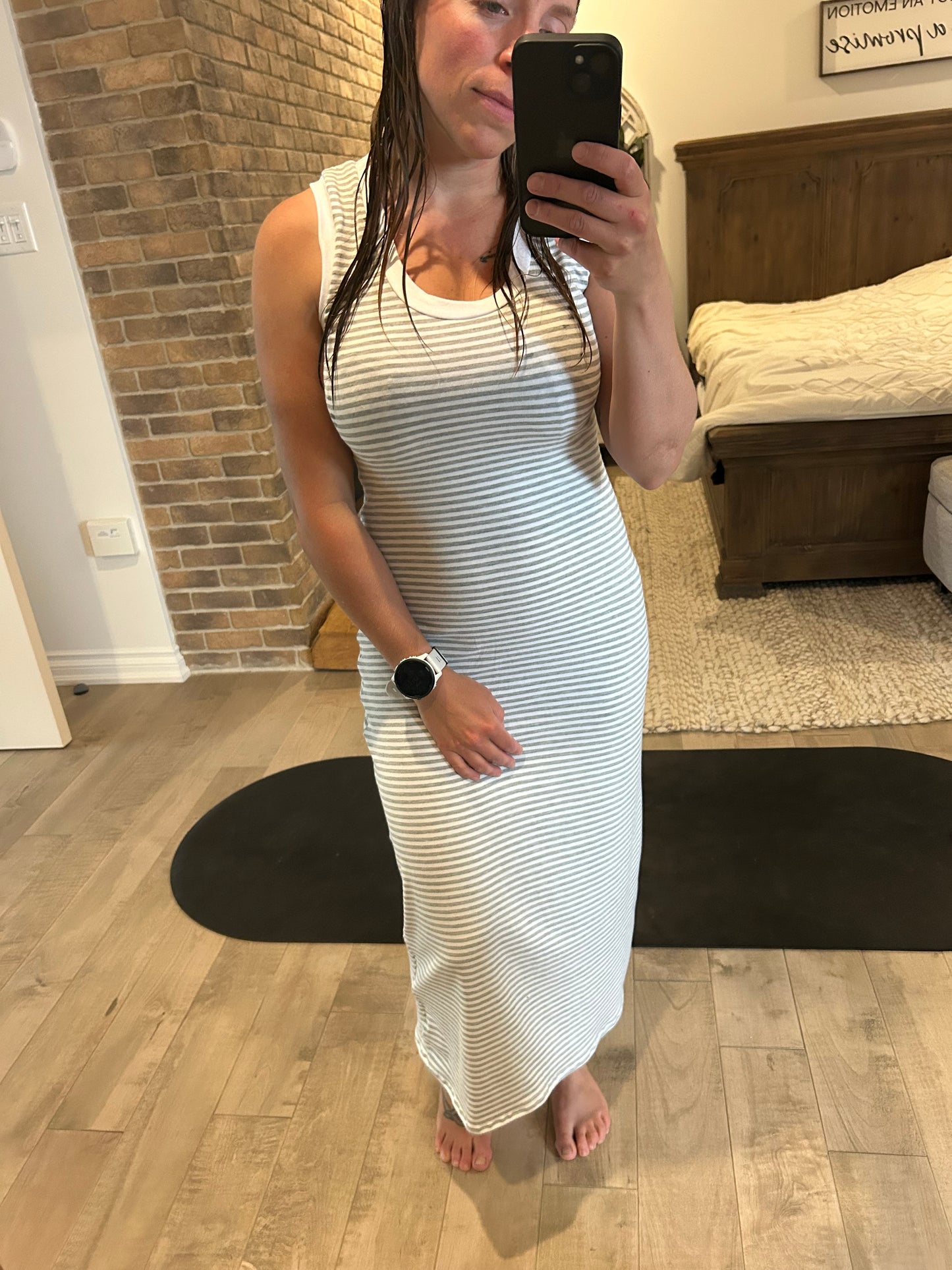 robe longue ligné grise