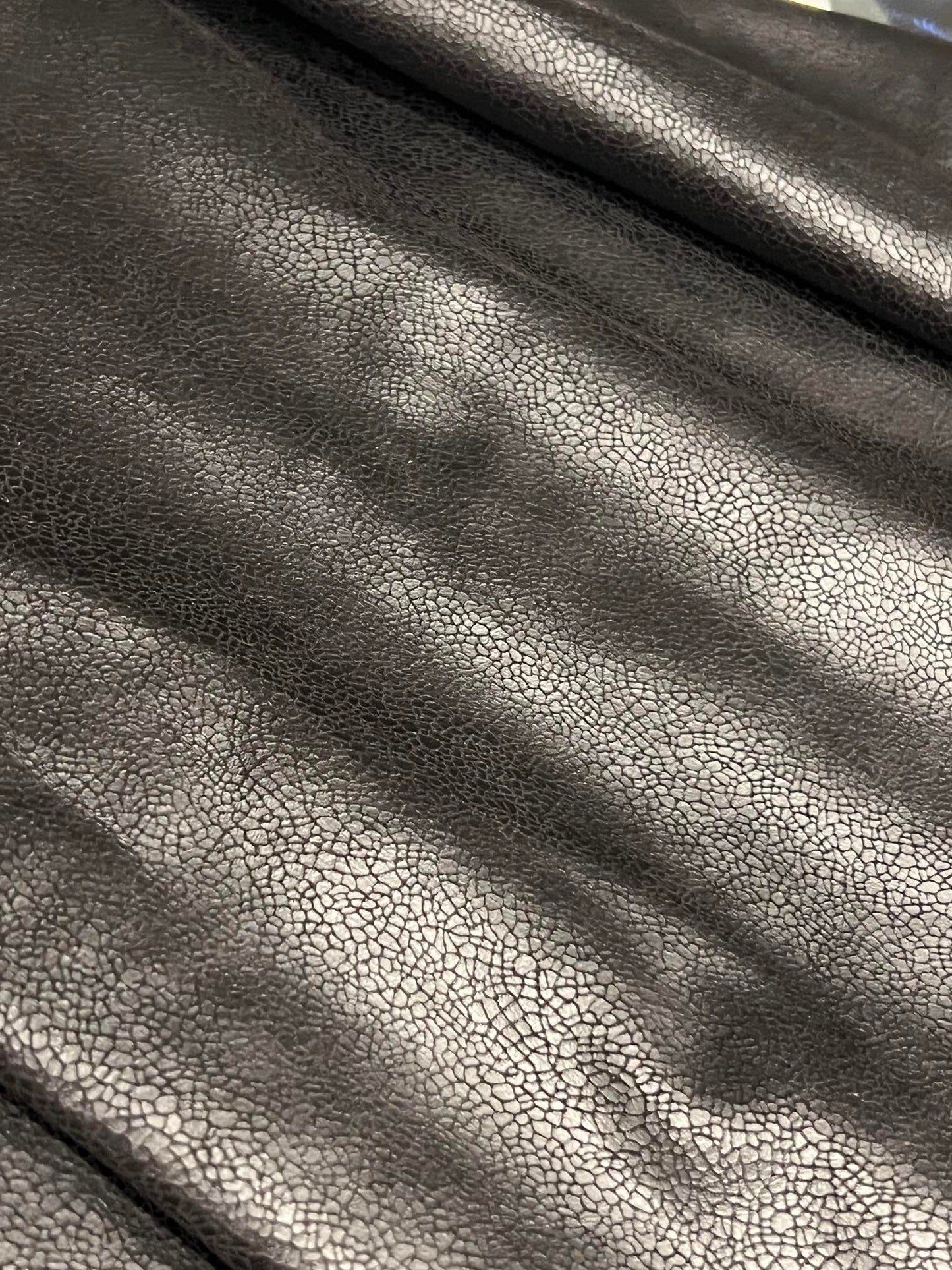 jupe en cuir texturé
