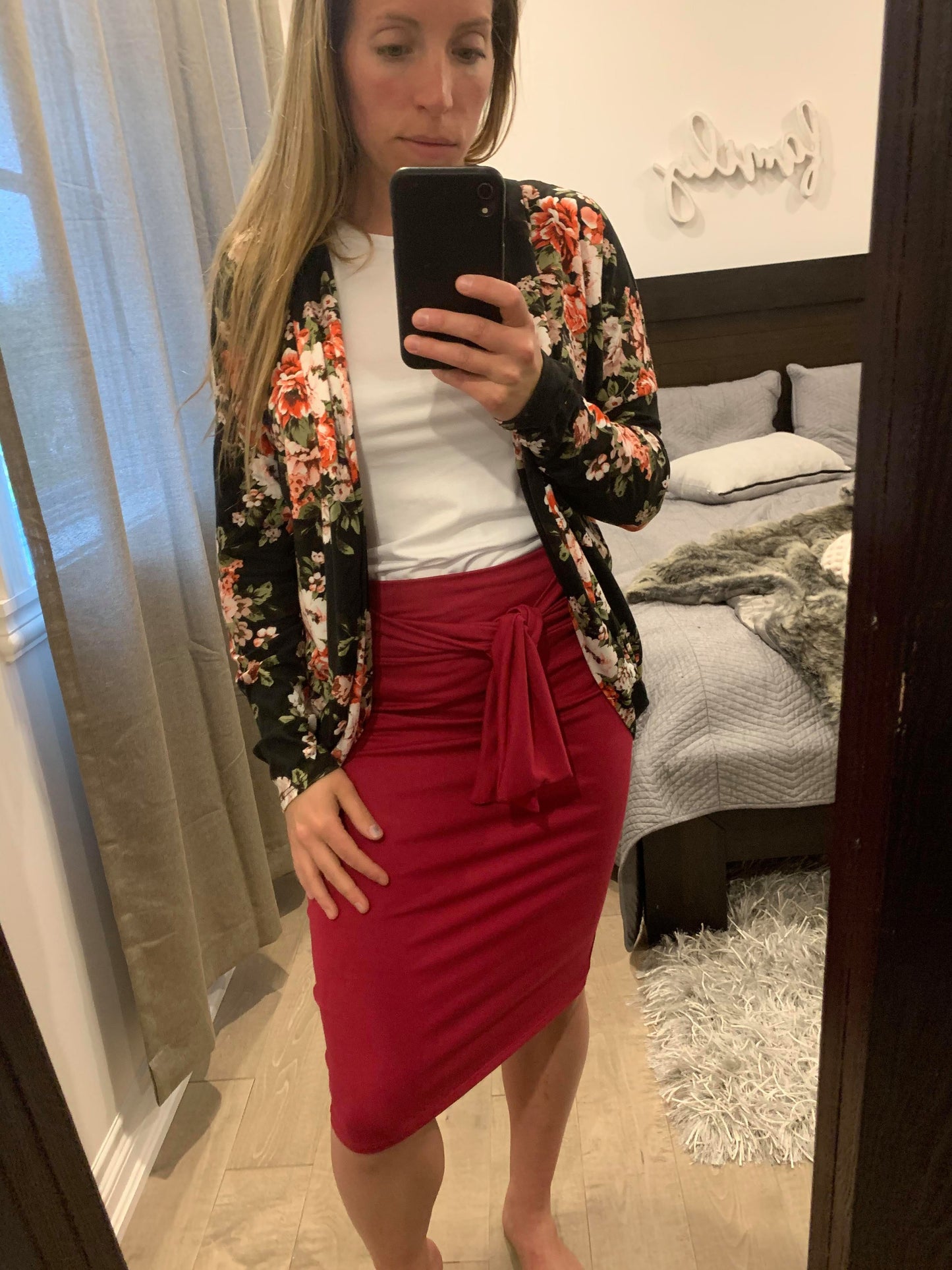 cardigan fleuri rose  et rouge - Maman louve création