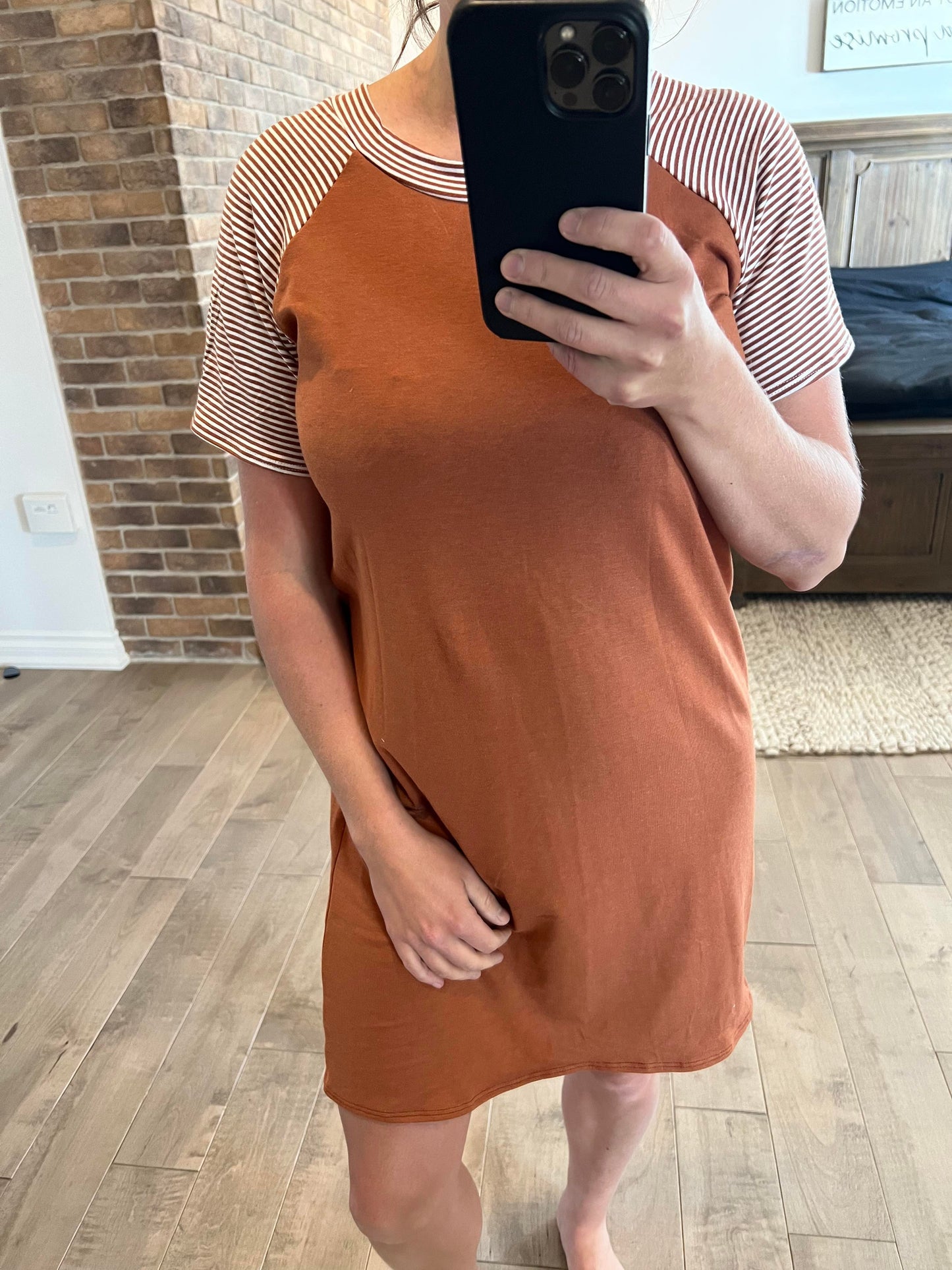 Robe t shirt rouille et ligné - Maman louve création